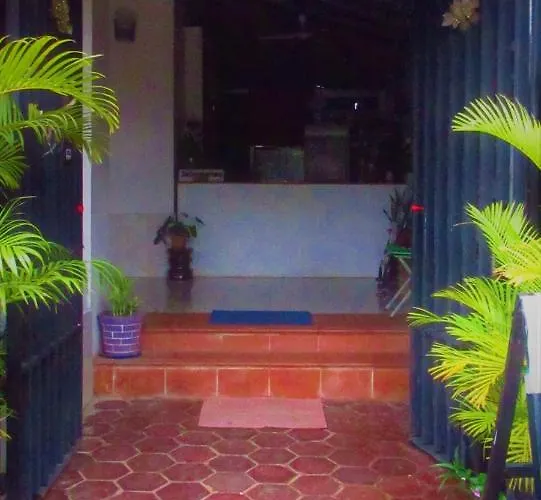 333 Hostel *