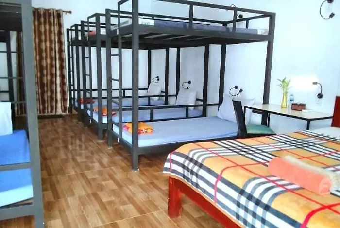Hostel 333