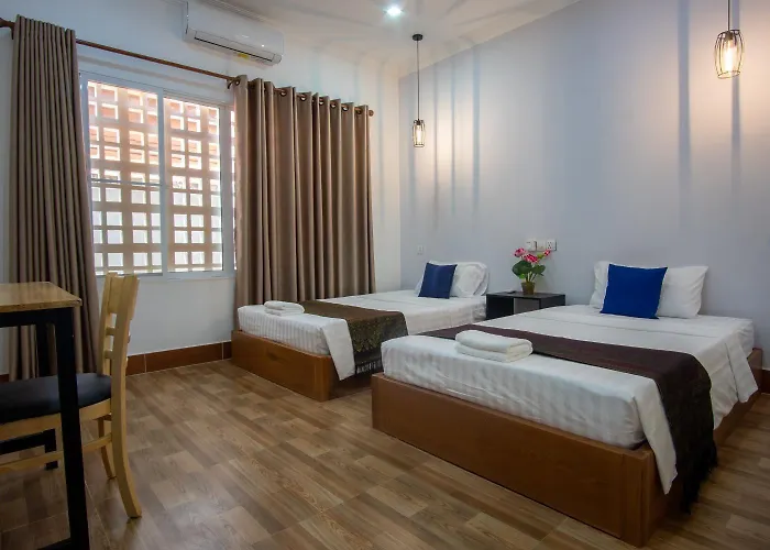333 Hostel *