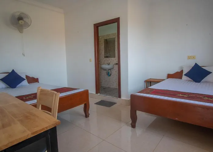 333 Hostel *